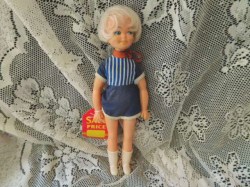 hk doll white hair
